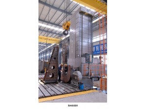 赤壁蒲圻起重機械數(shù)控臥式鏜床車間。